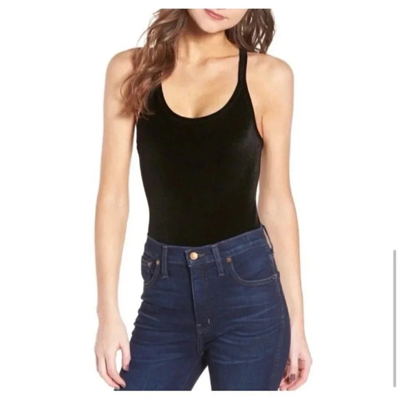 Madewell Tops - Madewell Bodysuit Women’s Small Black Velvet
